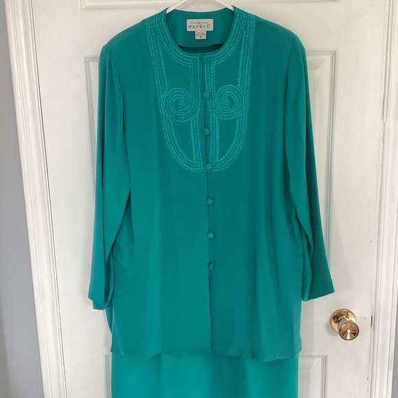 Adrianna Papell Dresses & Skirts - ADRIANA PAPPELL 100% silk 2 piece skirt set